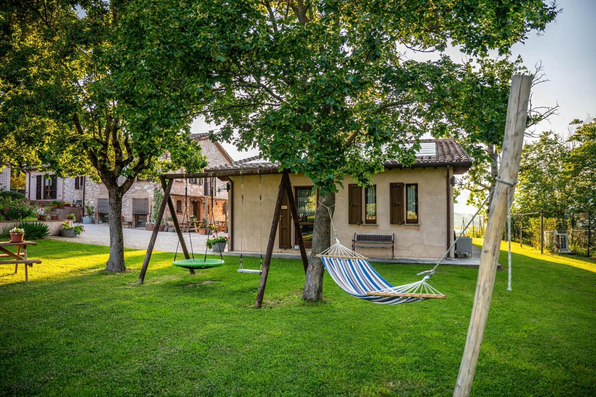 Agriturismo Il Castellaro Sassoferrato Kültér fotó