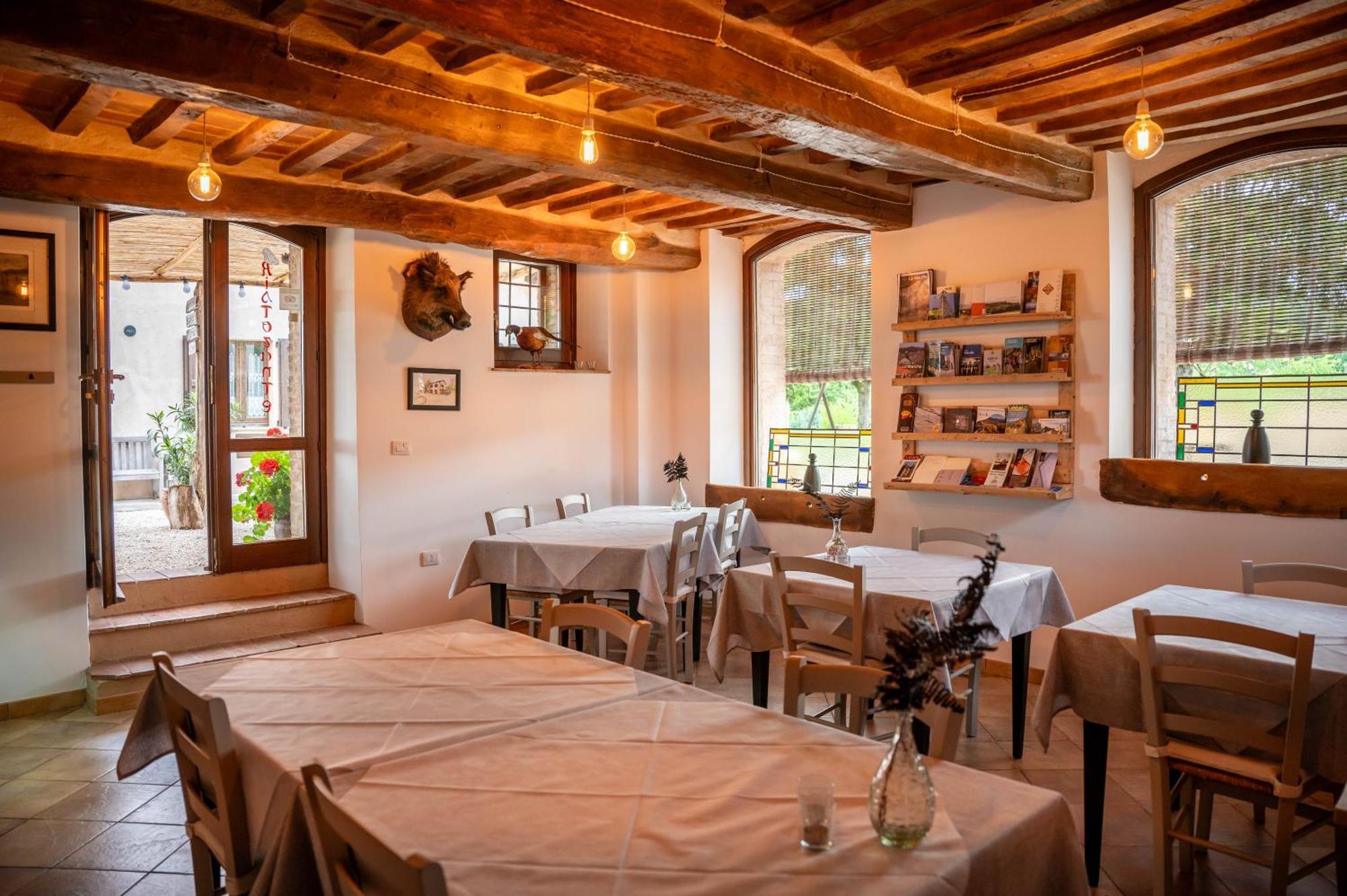 Agriturismo Il Castellaro Sassoferrato Kültér fotó