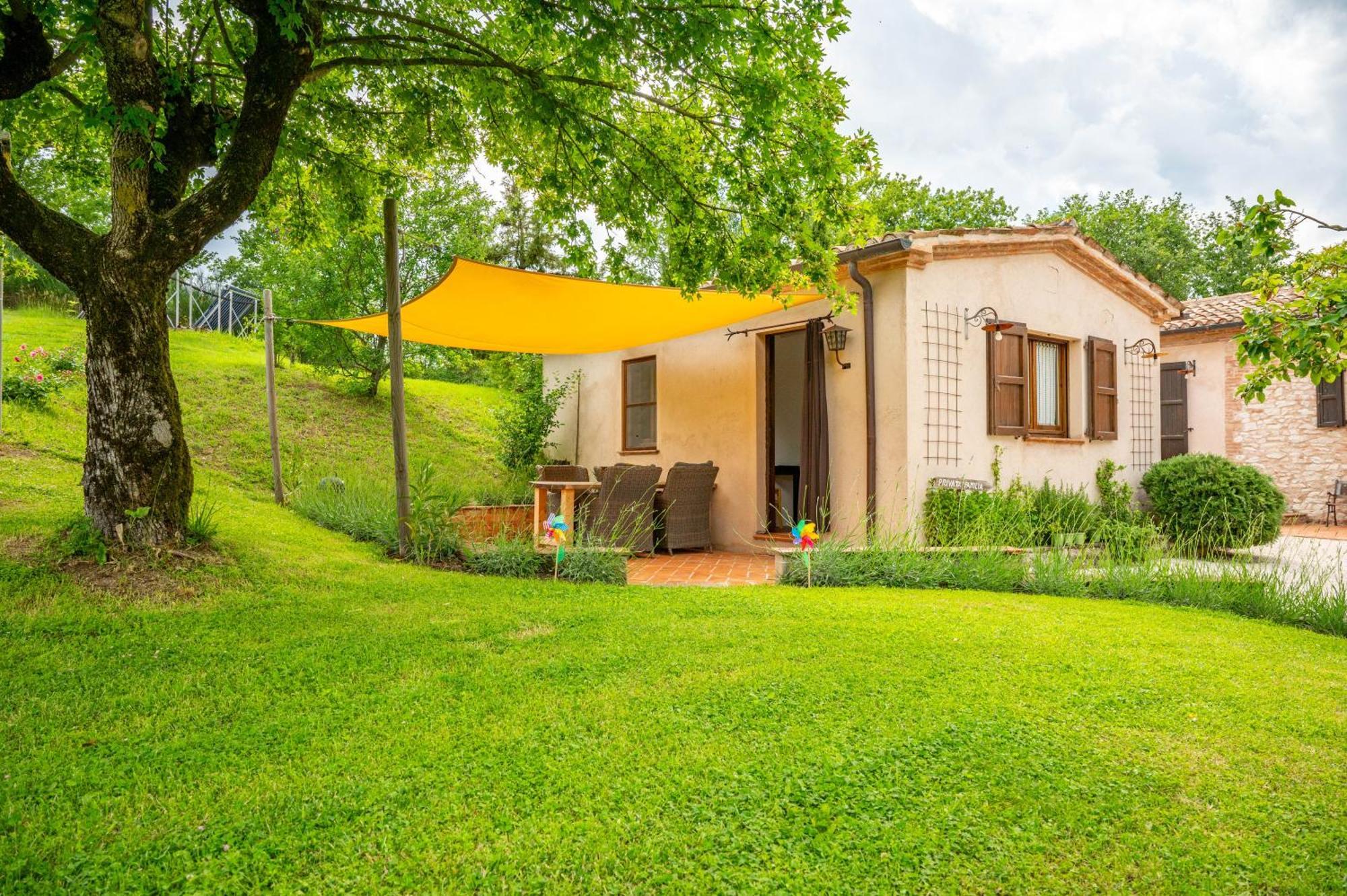 Agriturismo Il Castellaro Sassoferrato Kültér fotó