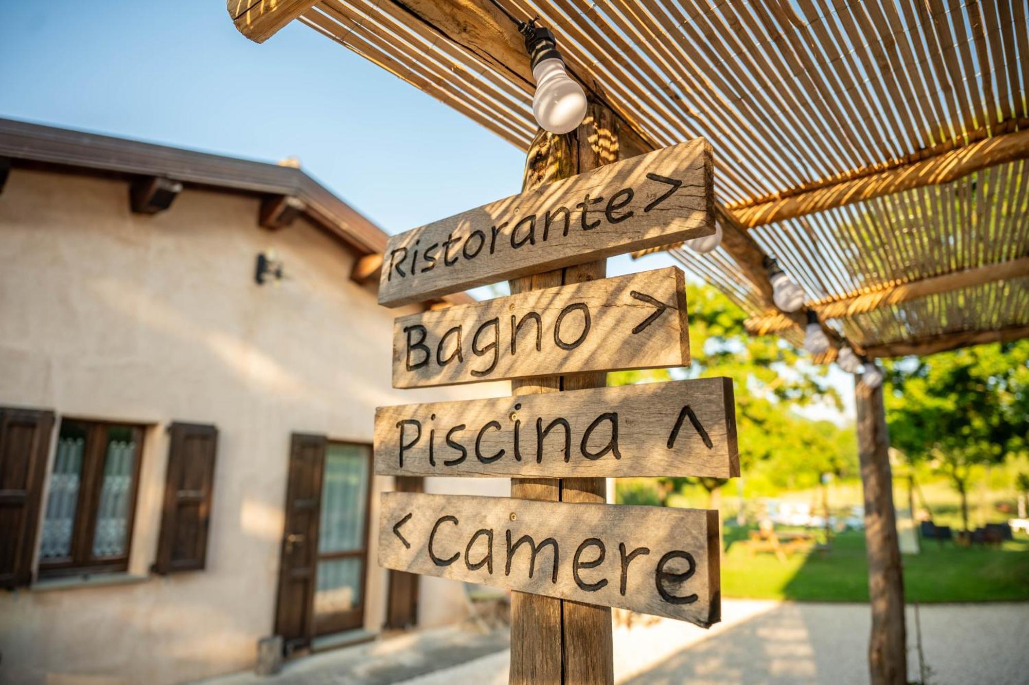 Agriturismo Il Castellaro Sassoferrato Kültér fotó