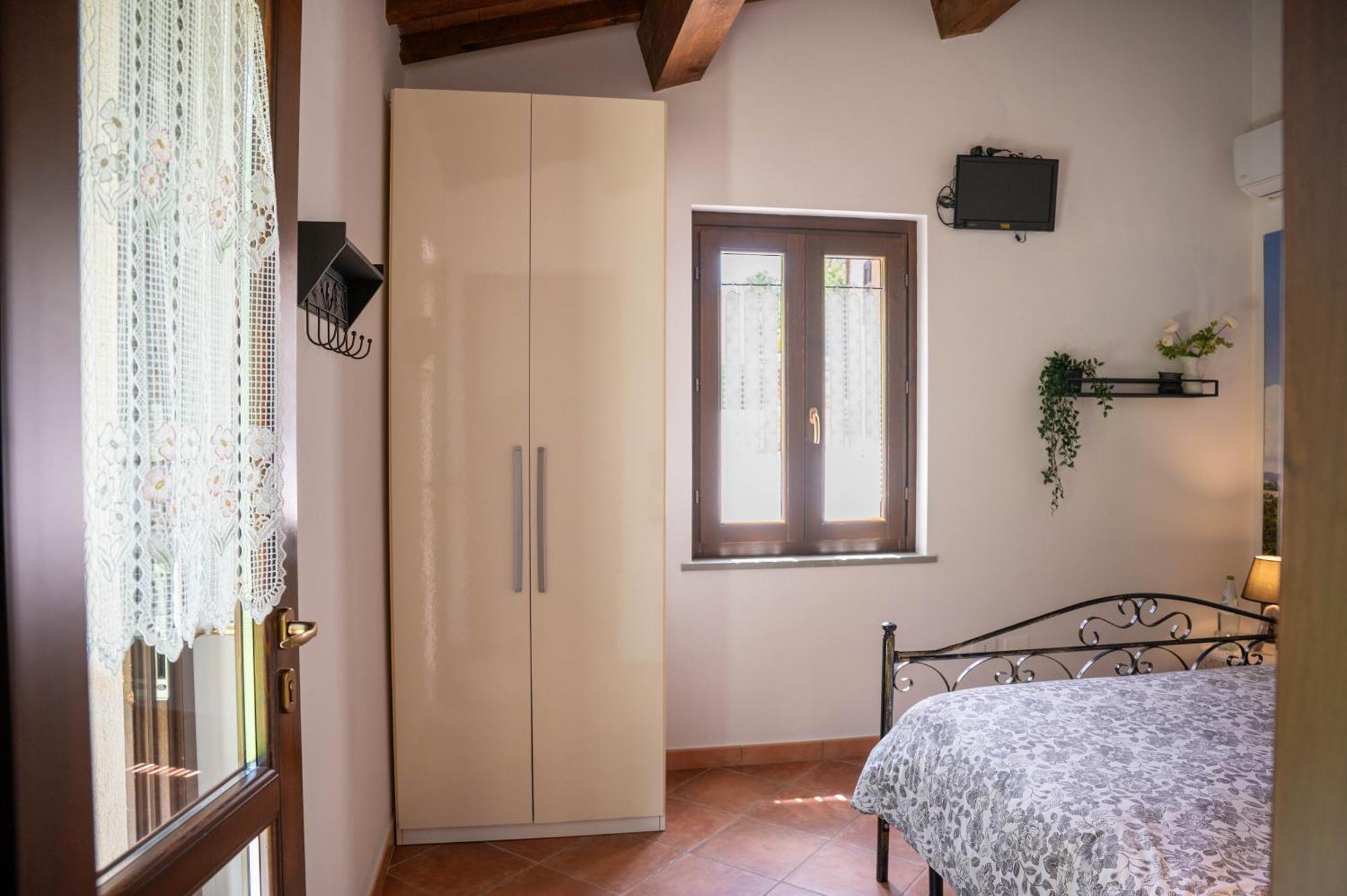 Agriturismo Il Castellaro Sassoferrato Kültér fotó